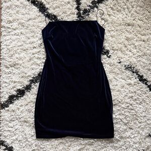 Elegant Dark Blue Velvet Dress